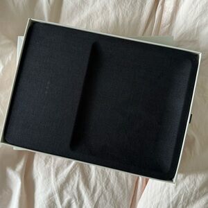 Courant Catch:3 Single-Device Charging Tray